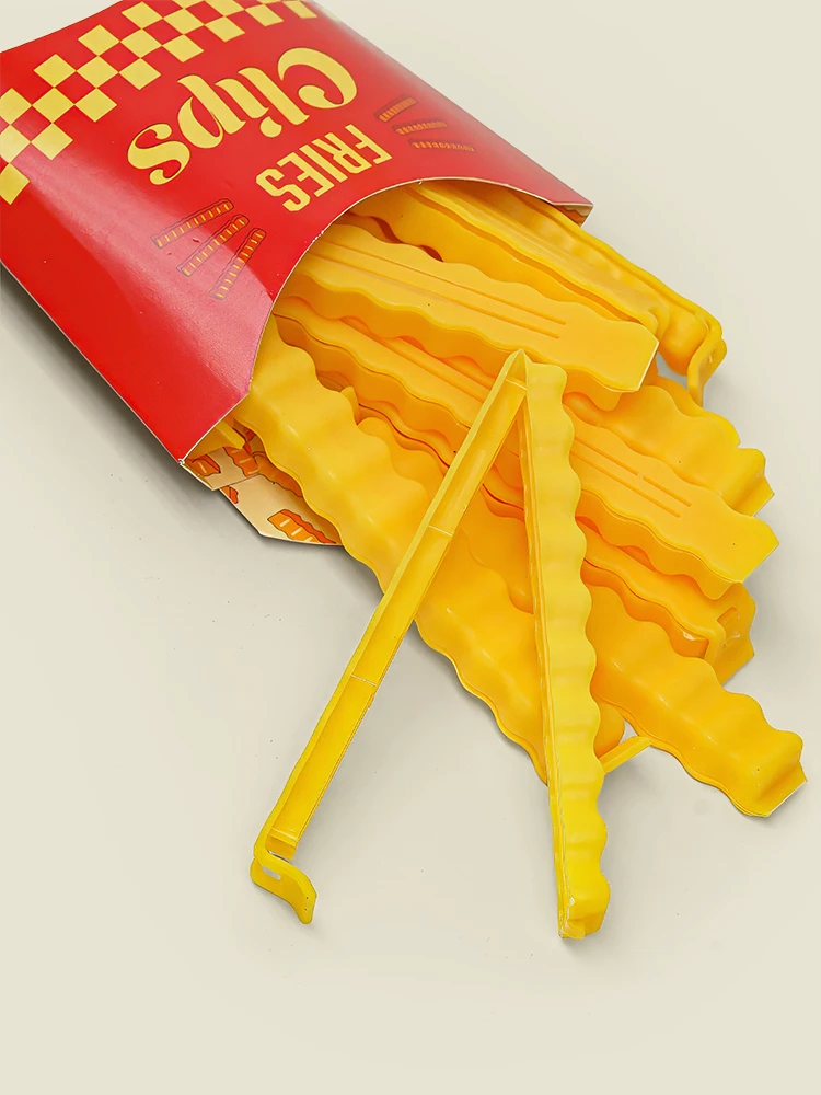Open yellow fry clip outside packet